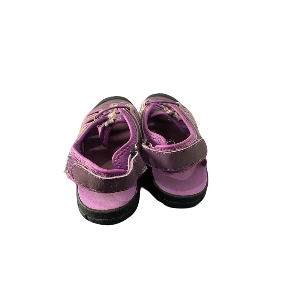 Alpine Design Girls Size 4 Lilac Outdoor Sandals With Adjustable Straps